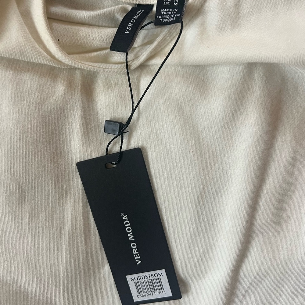 Vero Moda WHITE Flutter Sleeve Bodysuit - Picture 3 of 4